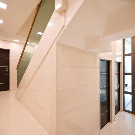 Apartament Luminosa *